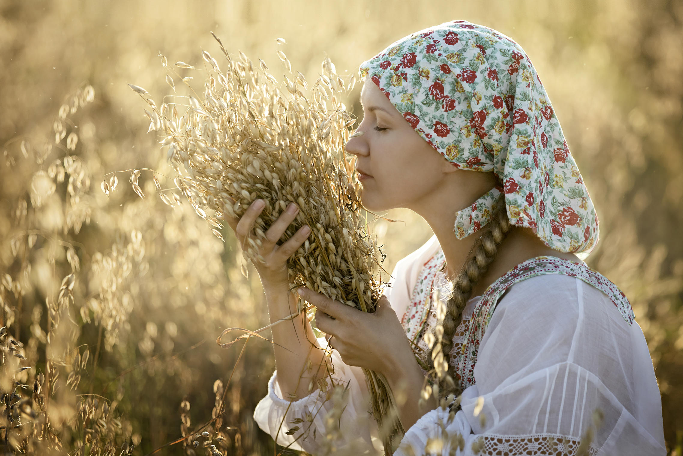 Photo Women in Slavic costumes in Daqing
