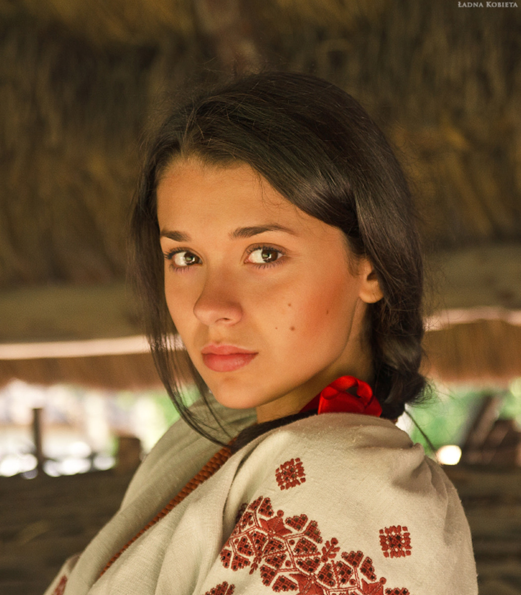 Girls in Slavic costumes in Daqing