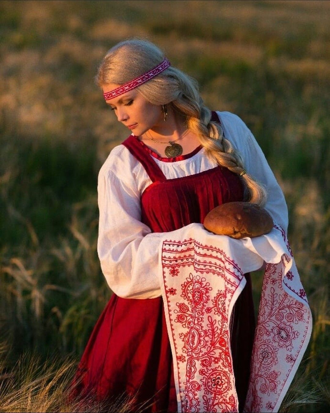 Girls in Slavic costumes in Daqing