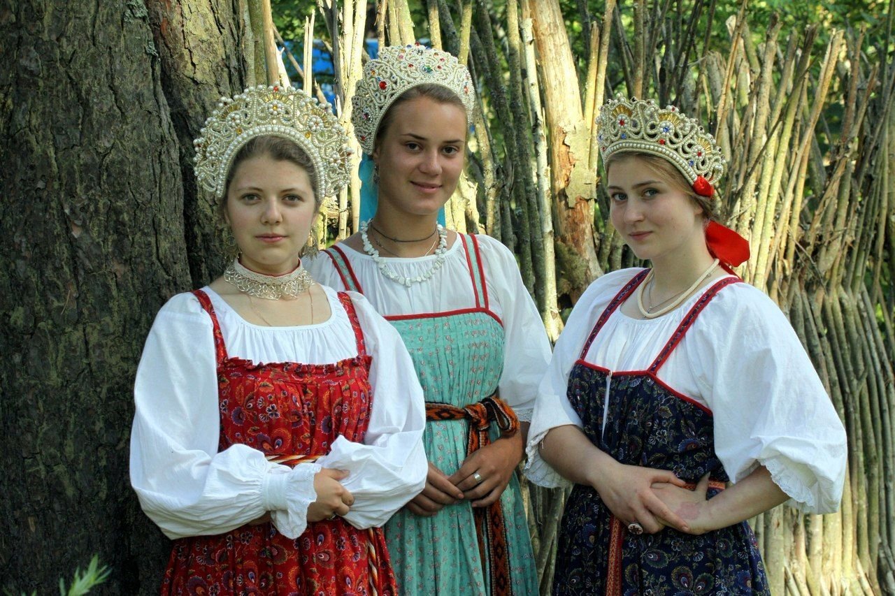 Sexy model Girls in Slavic costumes in Daqing