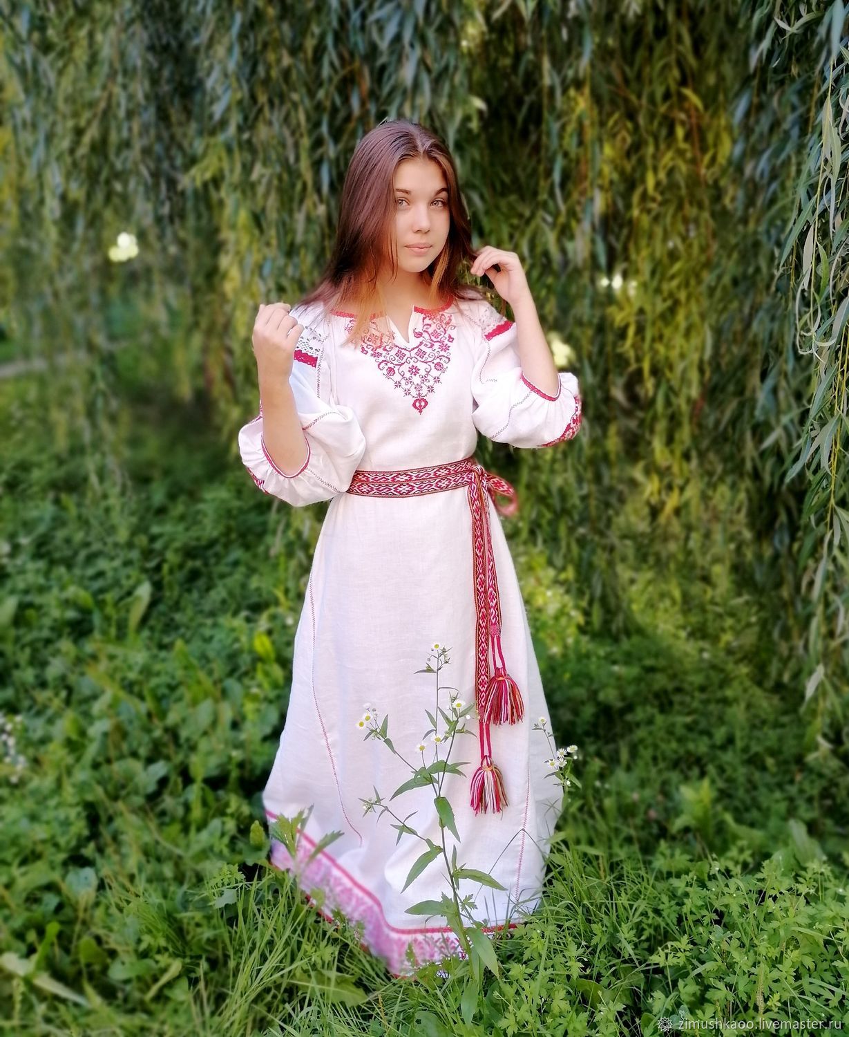 Girl Girls in Slavic costumes in Daqing
